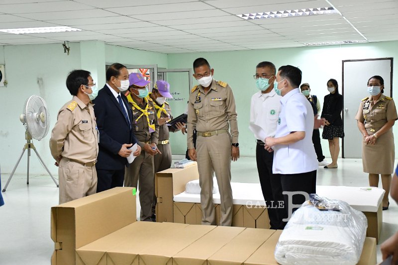 20210426-Governor inspects field hospitals-046.JPG